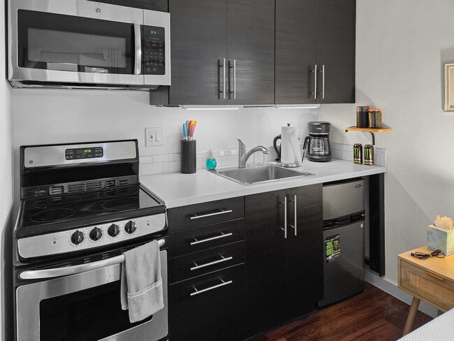 Photo - 2904 Alki Ave SW Unidad ID1051270P