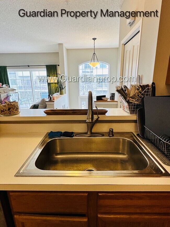 Photo - Minnetonka Town Home, Balcony, Washer/Dryer, Dishwasher, Available June