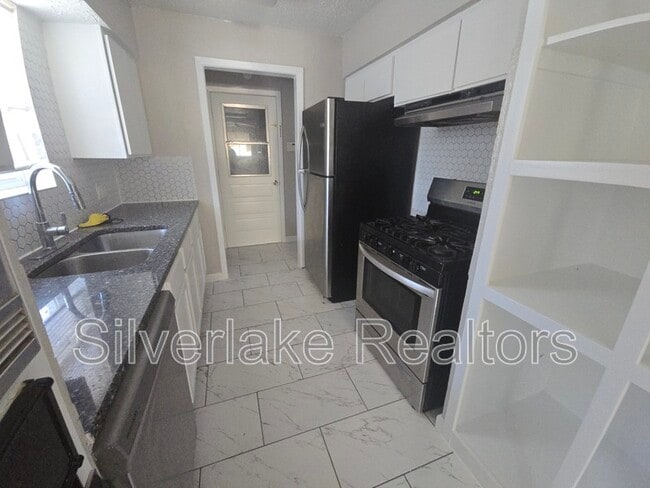 Photo - 2900 Laramie St