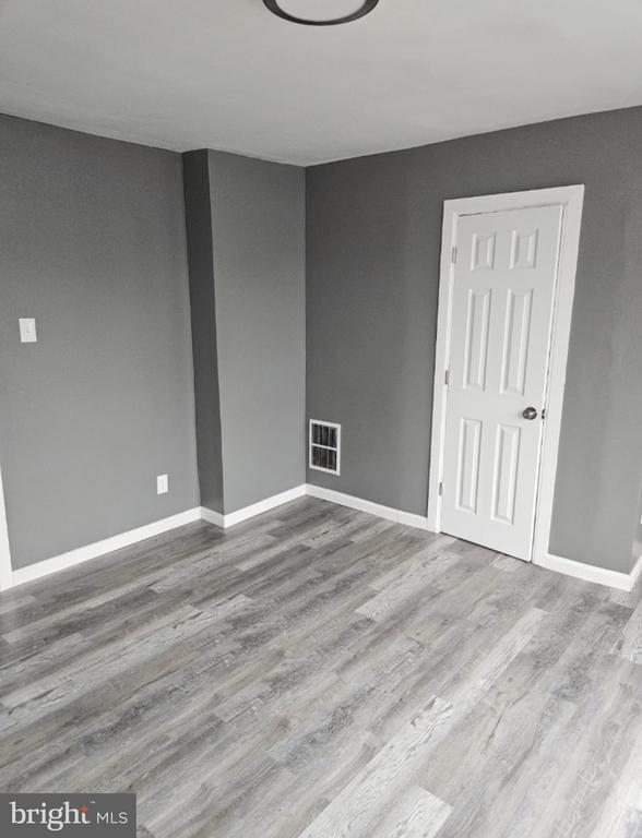 Photo - 5554 Crowson St