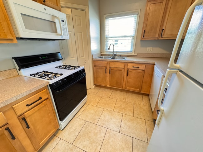 Photo - 925 S 14th St