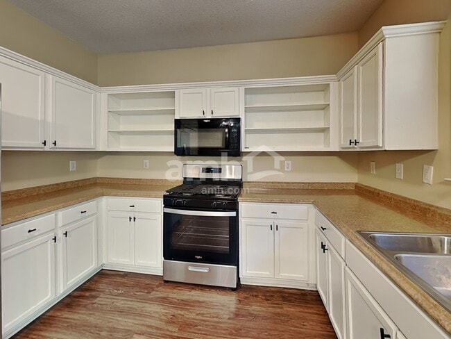 Photo - 3202 Davenport Park Ln