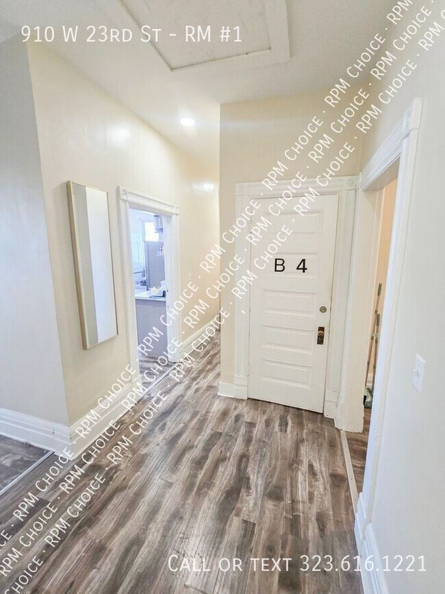 Photo - 910 W 23rd St Unit RM #1