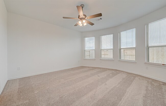 Photo - 1308 Tan Gable Ln