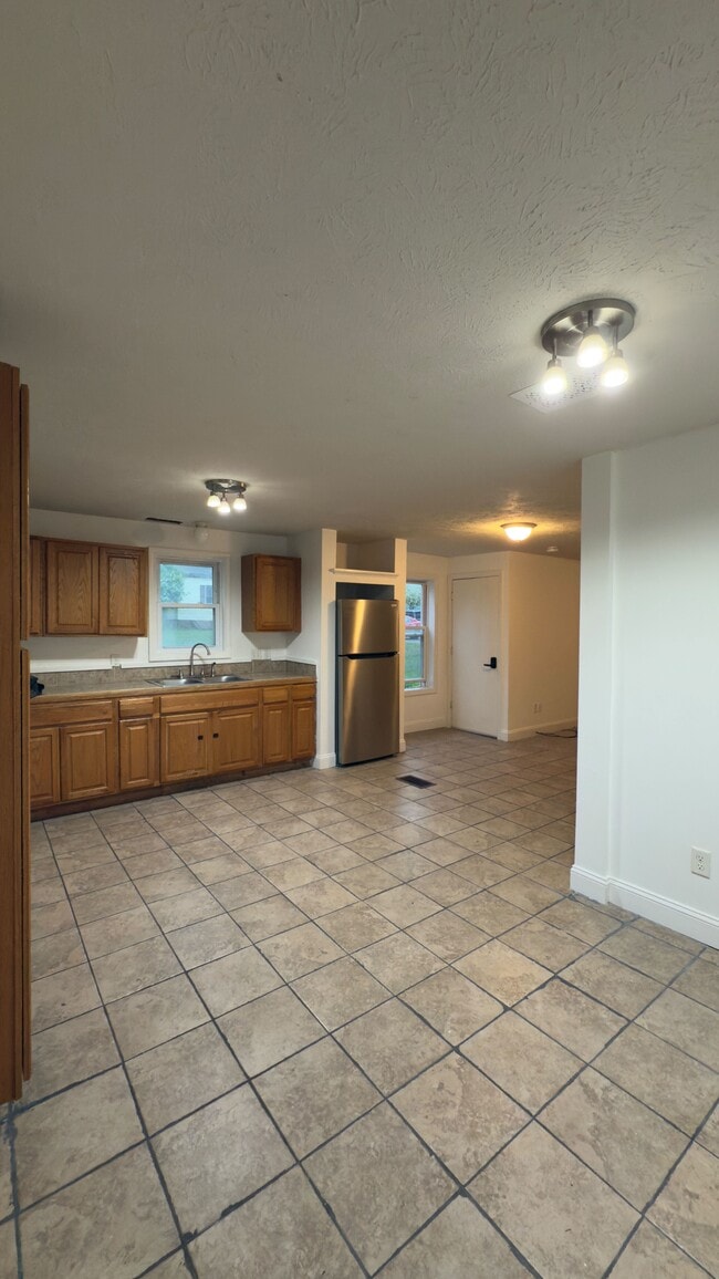 Kitchen - 6 Lower Gilman St Apartment Unit 6