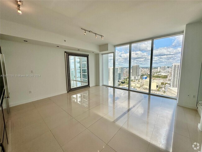 Building Photo - 1040 Biscayne Blvd Unit 3505 Rental