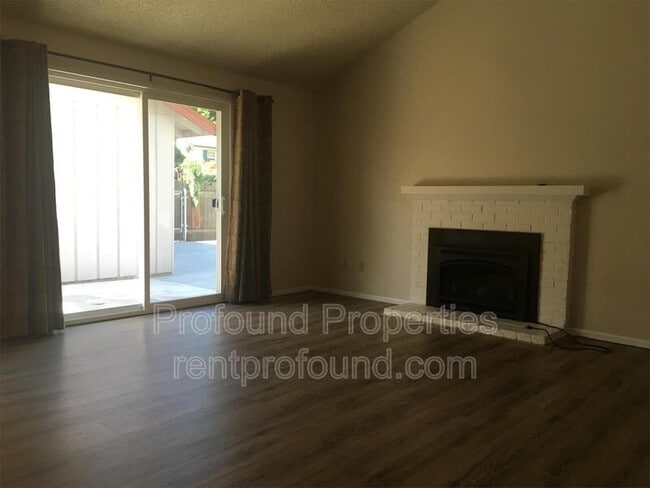 Photo - 18920 NW Nelscott St