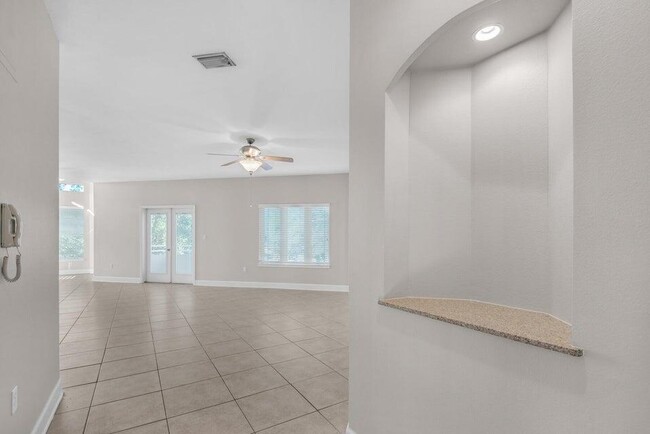 Photo - 119 Beal Pkwy SW Unit 203