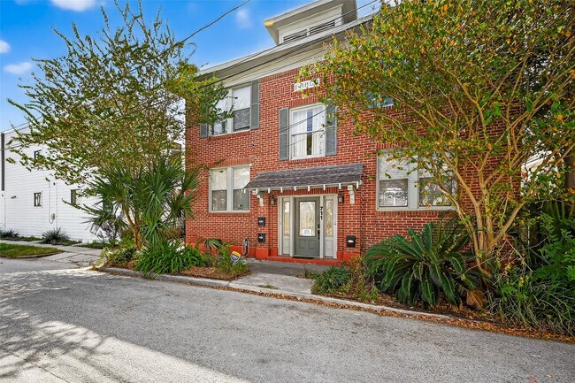 Photo - 711 Fargo St