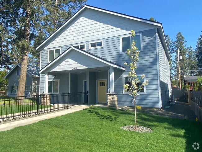 Building Photo - 3013 E 36th Ave Unit 1 Rental