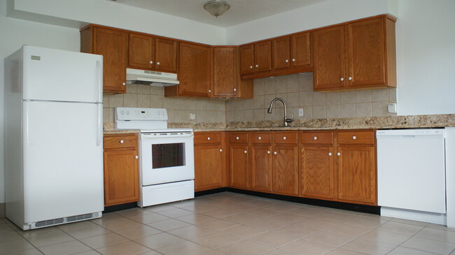 Kitchen - 130 Normandy Ave Apartments Unit 136