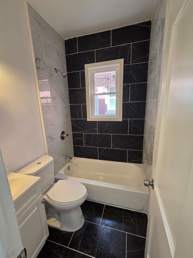 Photo - 3605 5th St Unidad #1