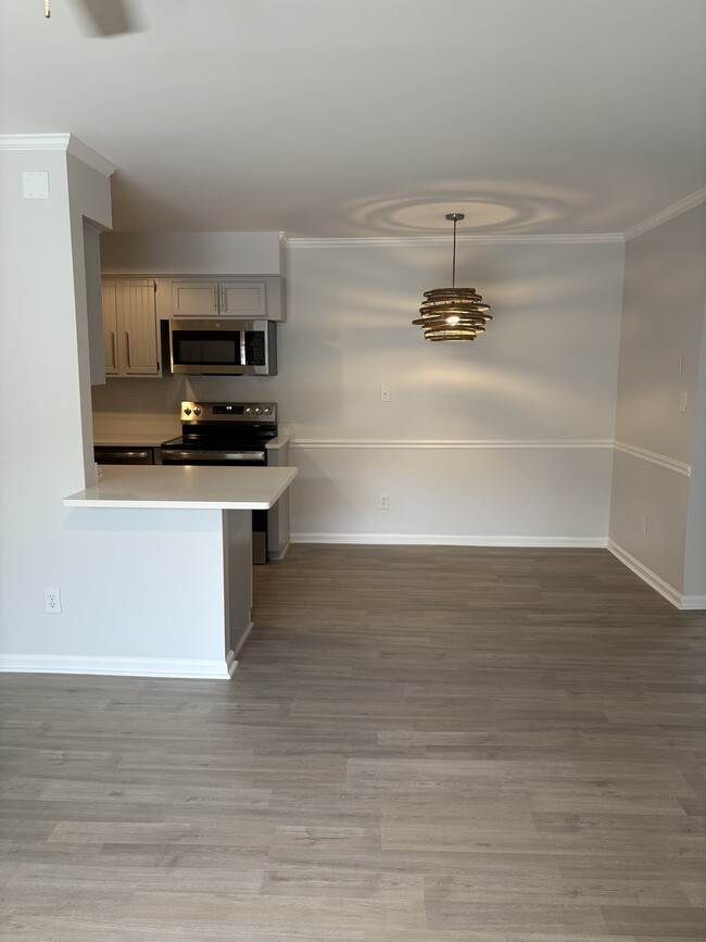 Photo - 4743 Hedgemore Dr Condo Unit N