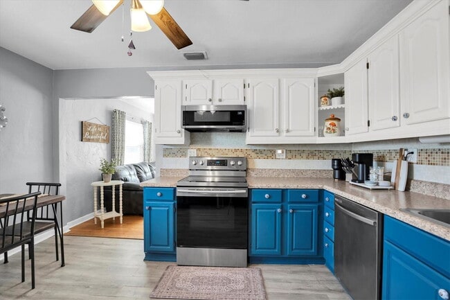 Photo - 4929 36th Ave N