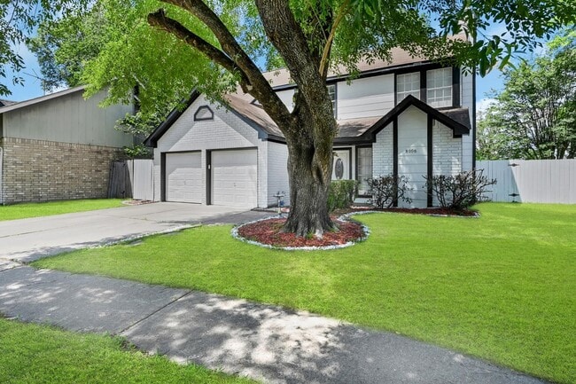 Photo - 8006 Summer Trail Dr