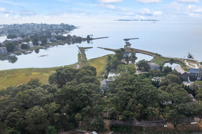 Photo - 52 Shorehaven Rd