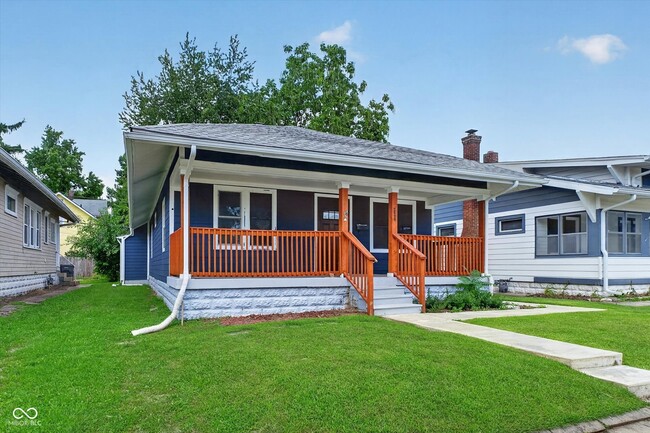 320 W 39th St