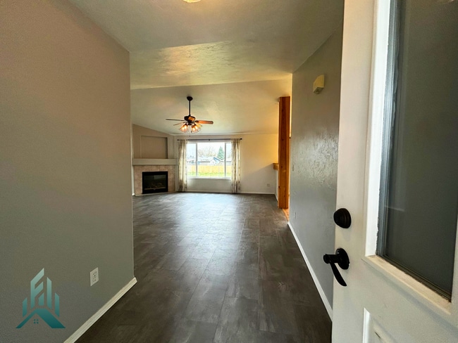 Photo - Updated 3 Bed 2 Bath Home