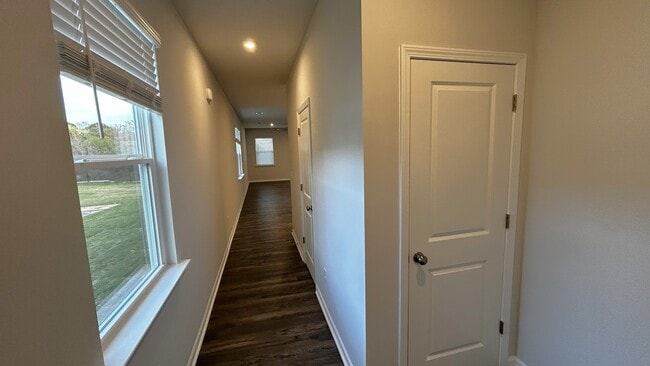 Photo - 210 Timber Fls Dr