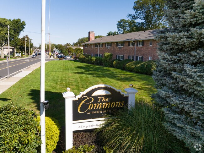 Photo - The Commons at North Babylon