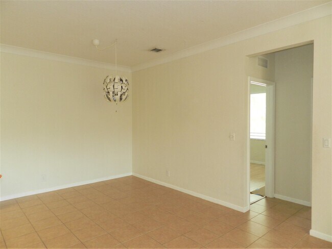 Photo - 3569 Forest Hill Blvd Unit 108