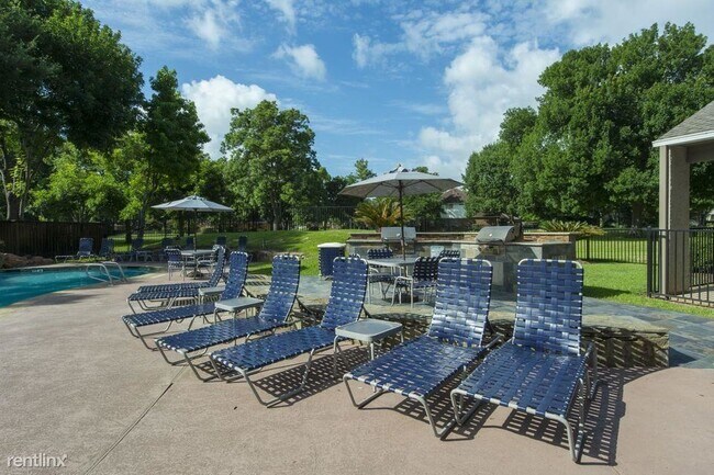 Photo - 1 br, 1 bath Condo - 2400 Old S Dr Flat 1...