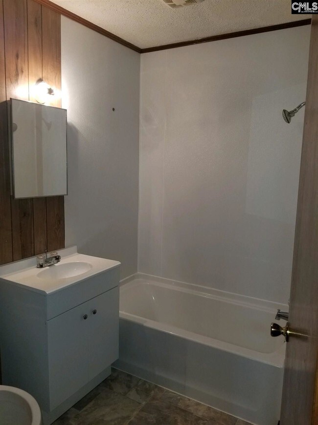 Photo - 2243 Taylor Rd