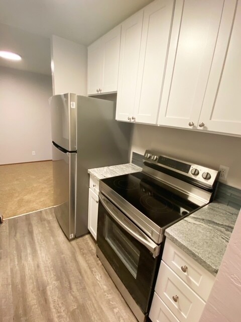 Photo - Hillcrest Apartments