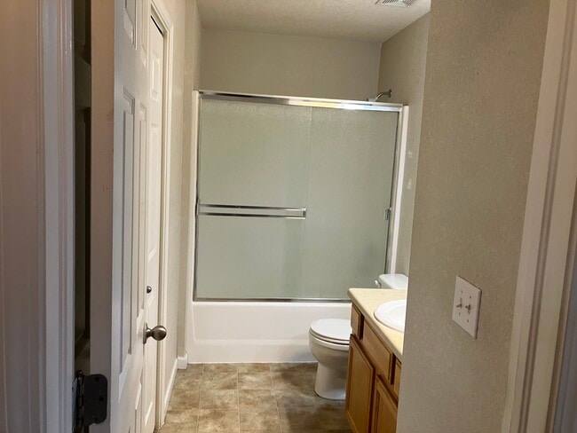 Photo - 1709 Edgewater Ave