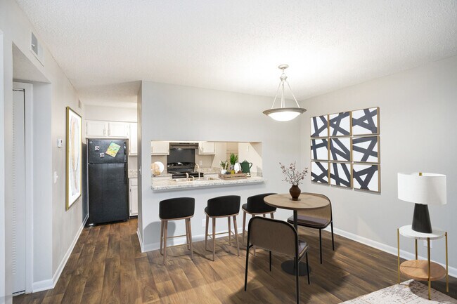 Photo - Pebble Creek Apartments