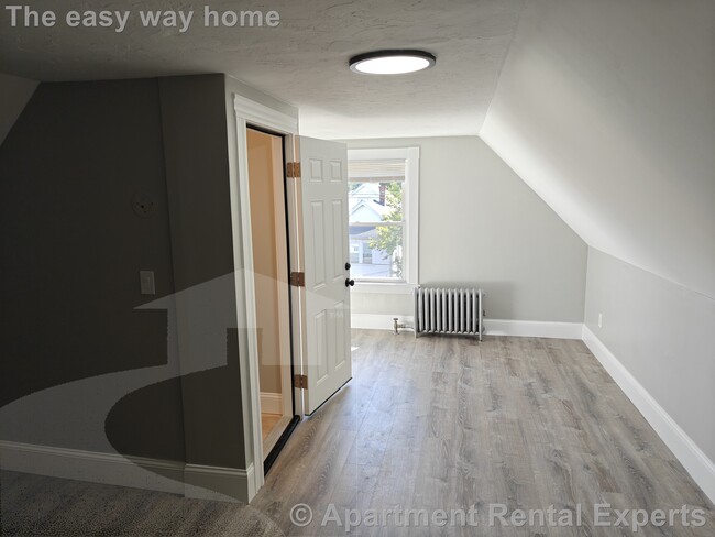 108 Highland Ave Unit 3