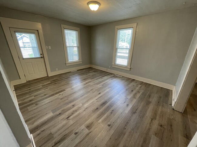 Front Room - 631 S 16th St Unit 631