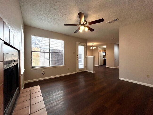 Photo - 8906 Schick Rd