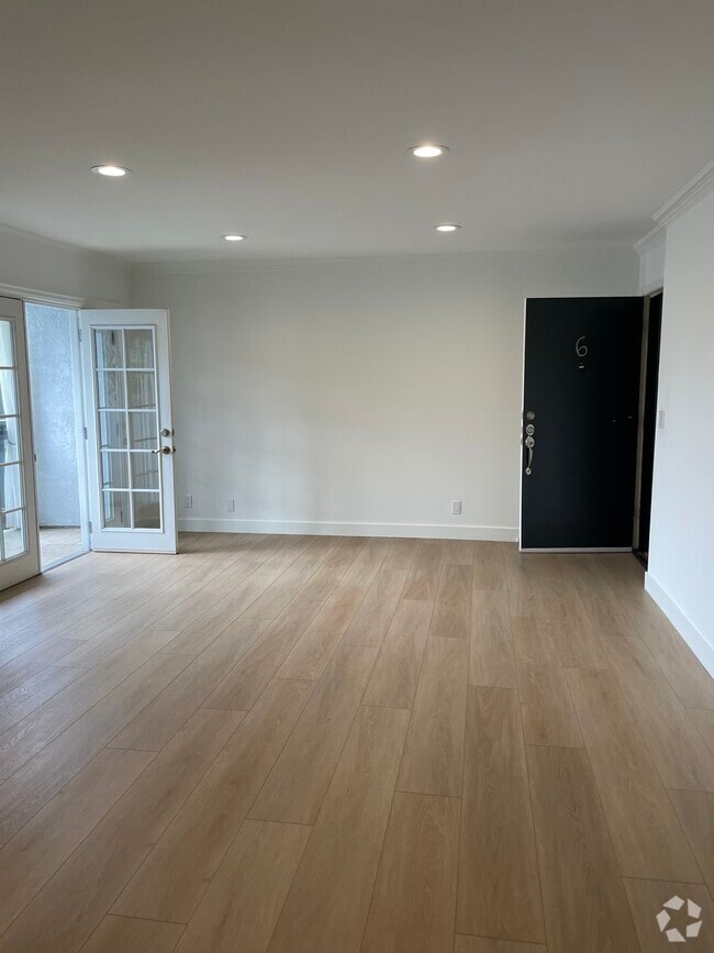 Building Photo - 1431 Stanford St Unit 6 Rental