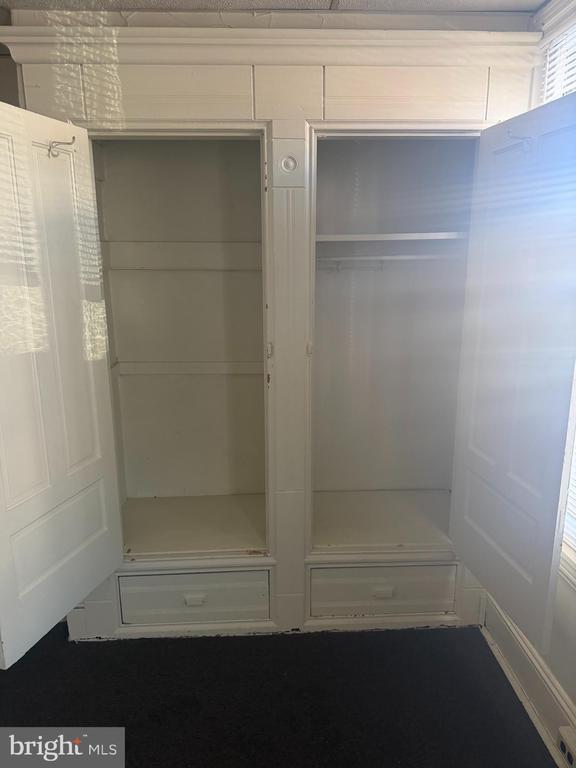 Photo - 730 W Lafayette St