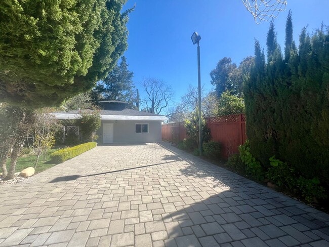 Photo - 13090 Heath St Apartamento Unidad 1