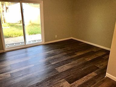 Photo - 5000 Comstock Dr