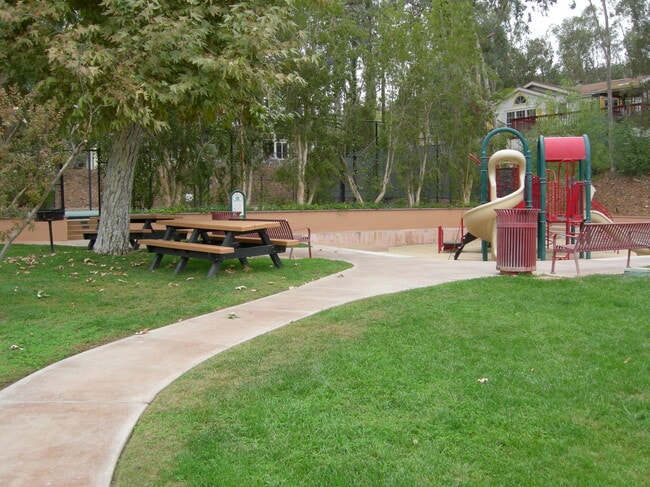 Parque y barbacoas - 23777 Mulholland Hwy