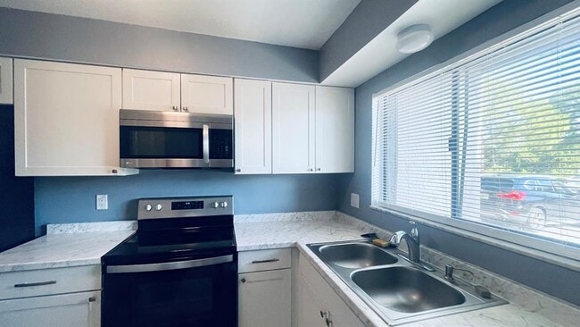 Photo - 202 Eden Ln