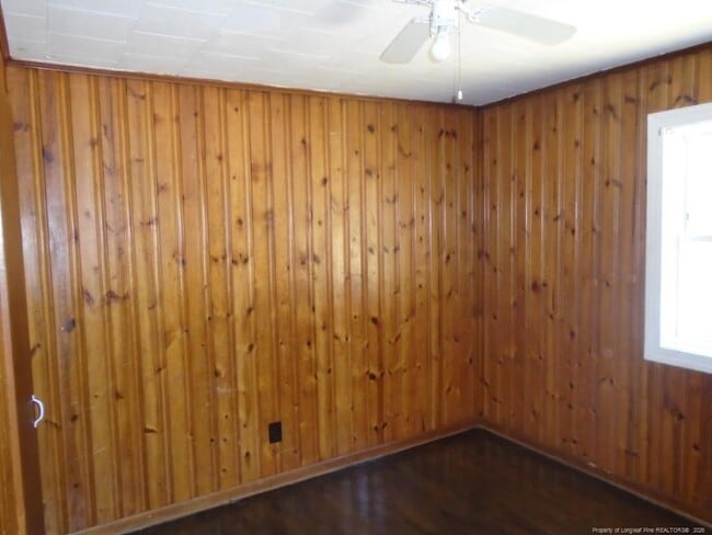 324 Old Shaw Rd