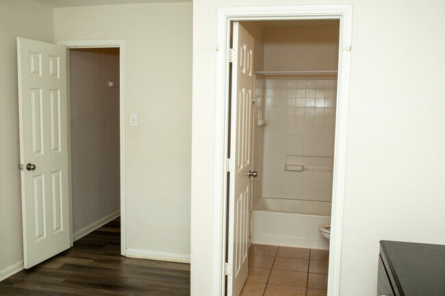 23299 High Pt St Unit Detroit