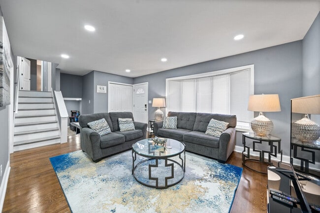 Building Photo - 3755 W 75th Ct Rental