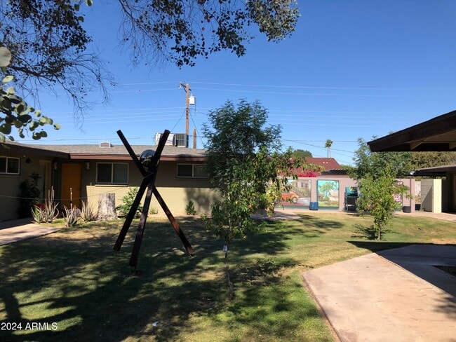 Photo - 2020 S Granada Dr Unit 4