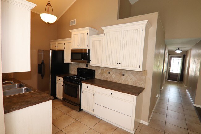 Photo - 5680 Brett Ln