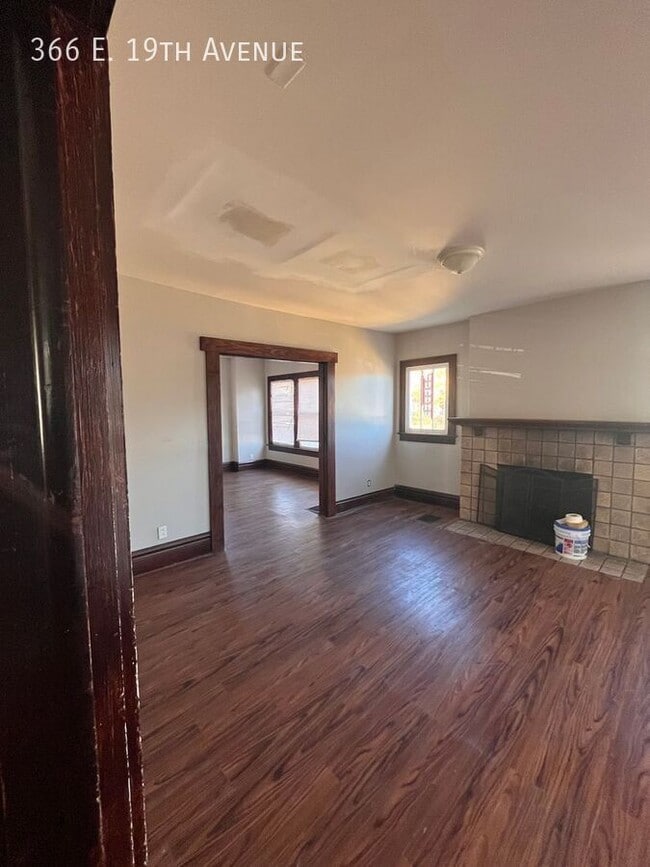 Photo - 366 E 19th Ave