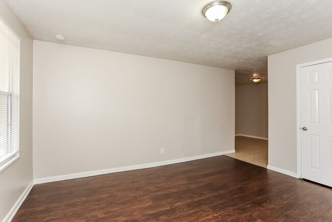 Photo - 8319 Gullege Dr