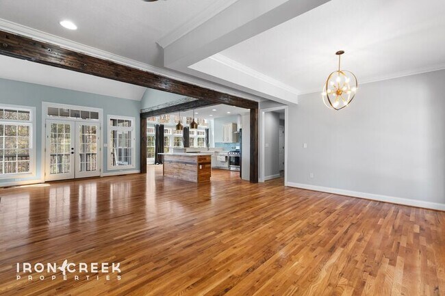 Photo - 1904 Bearberry Ln