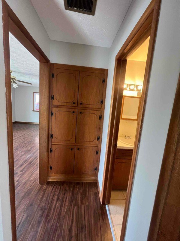 Photo - 221 W Bedford St