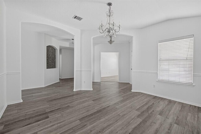 315 Waterlily Way