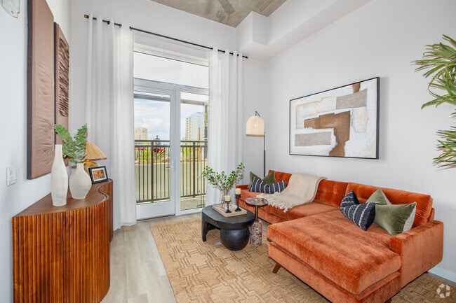 A2 1BR, 1BA - 728SF - Living Room - Ten50